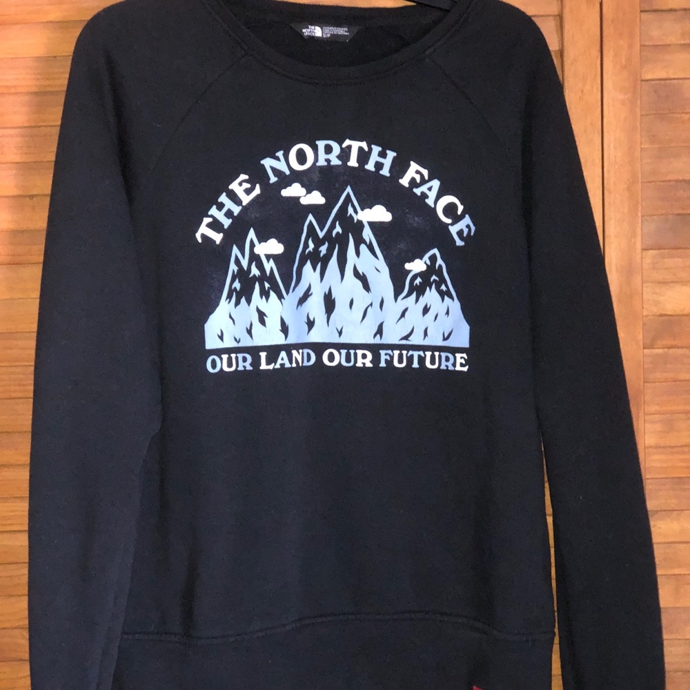 north face sweater